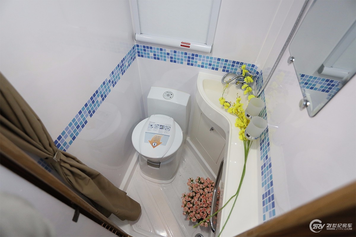 2E1A4202܌-1.jpg