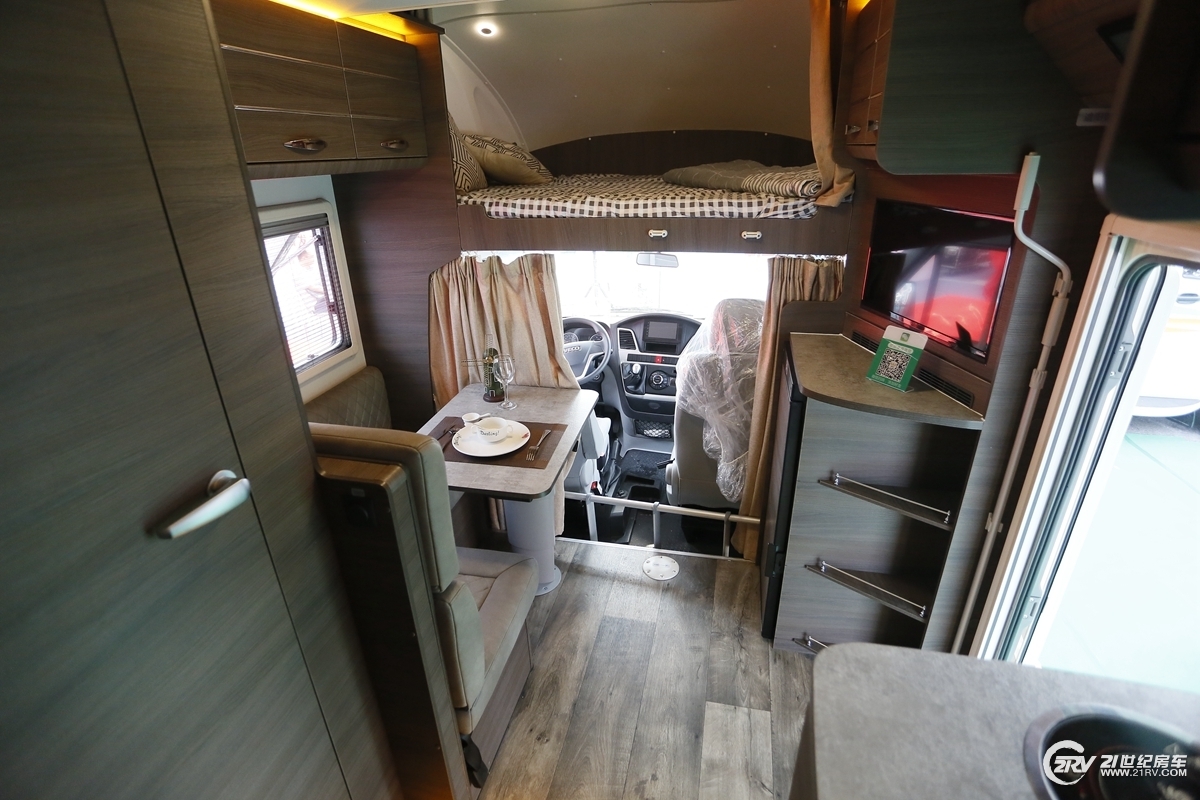 13132106e52292afdc7126.jpg