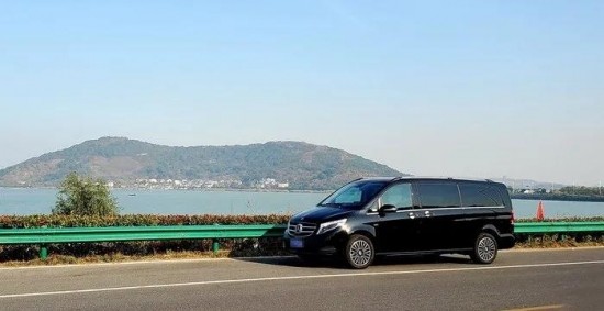 奔馳V級房車，質(zhì)量好不好，價格貴不貴，客戶認可才是王道！_1