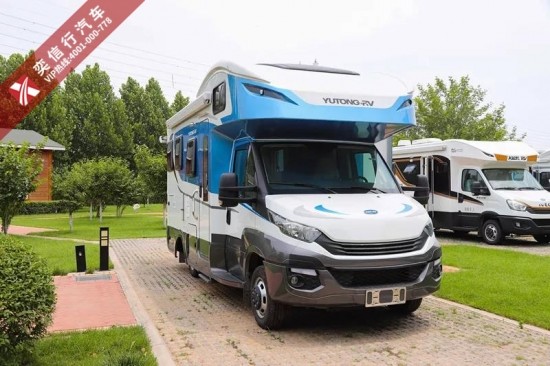 五月春夏交匯，正是旅游好時節(jié)，依維柯雙拓展房車6座C照，一路相伴。_1