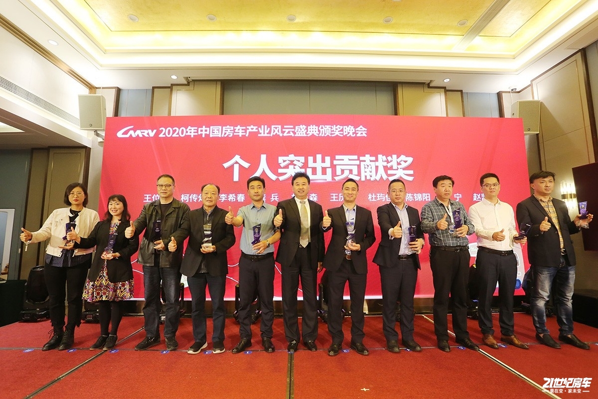 24110235d7d7ecc5b09577.jpg