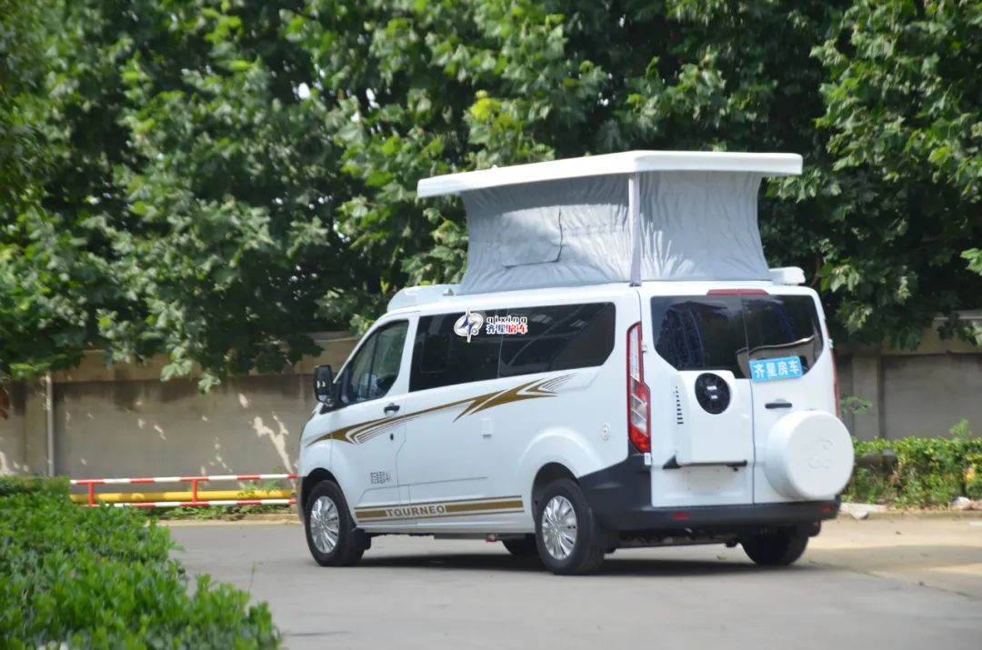 DƬ53.jpg